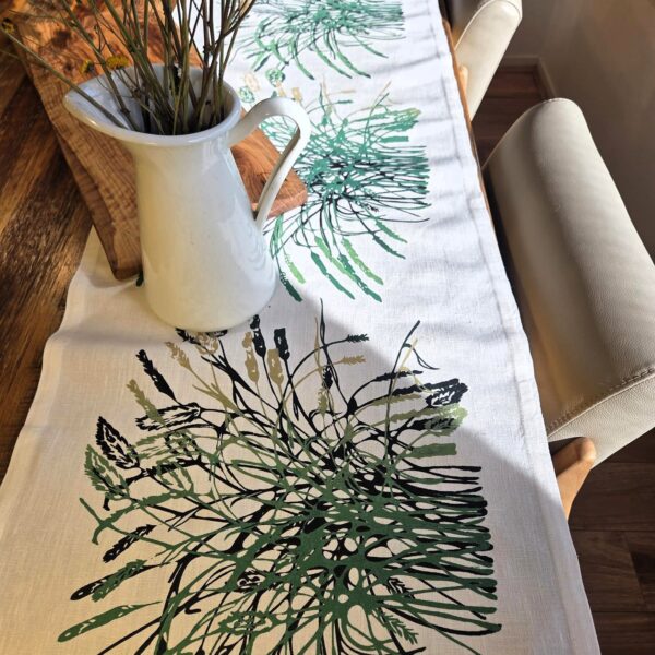 Tussock Natural White Table Runner